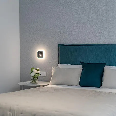 Estandar 4 - Casangular By Upper * 아데제