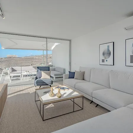 Estandar 4 - Casangular By Upper Willa